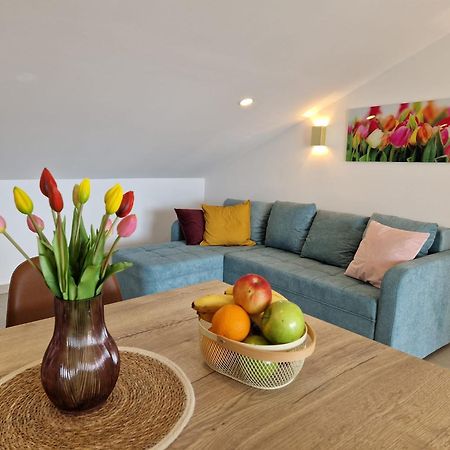 Haus Mit Meerblick Lopar Kültér fotó