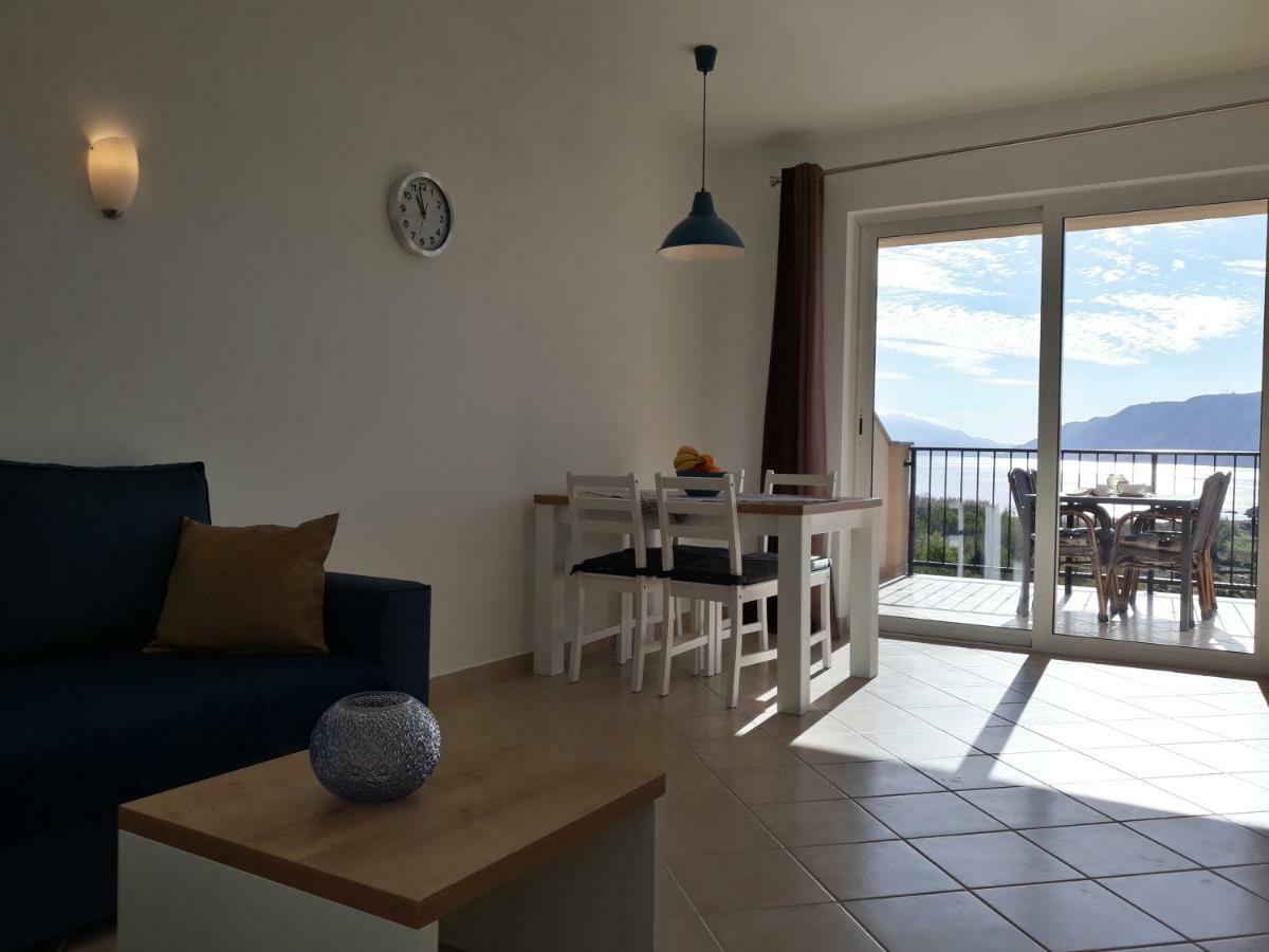 Haus Mit Meerblick Lopar Kültér fotó
