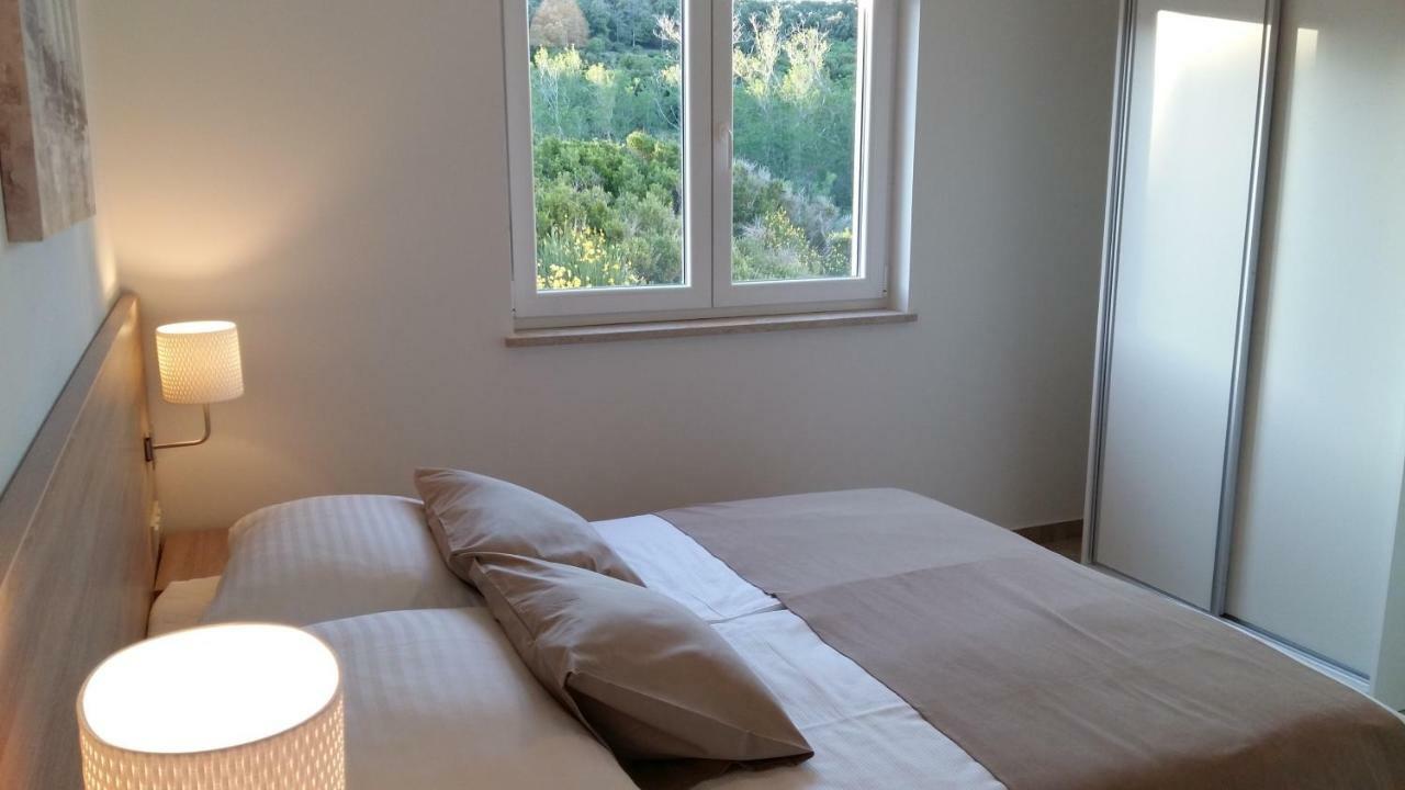 Haus Mit Meerblick Lopar Kültér fotó